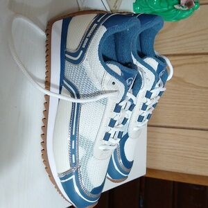 New Michael kors sneakers